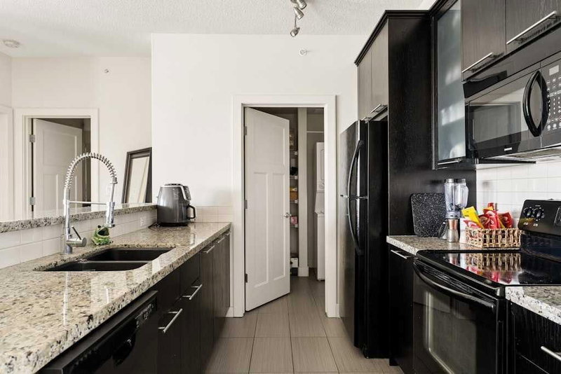 313 - 3410 20 Street SW