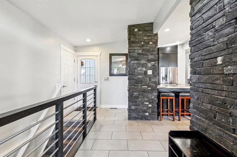 724 Willacy Drive SE, Willow Park — interior photo 6