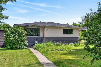 136 Hendon Drive NW
