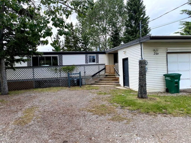 299 3rd Street SE