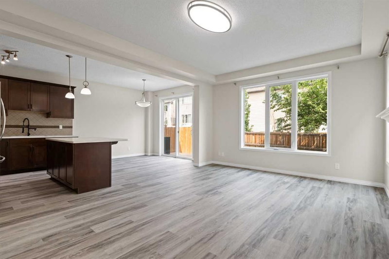 137 Windridge Road SW