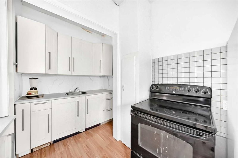 212 5 Avenue, Downtown_Strathmore — interior photo
