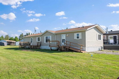 8 Trochu Avenue