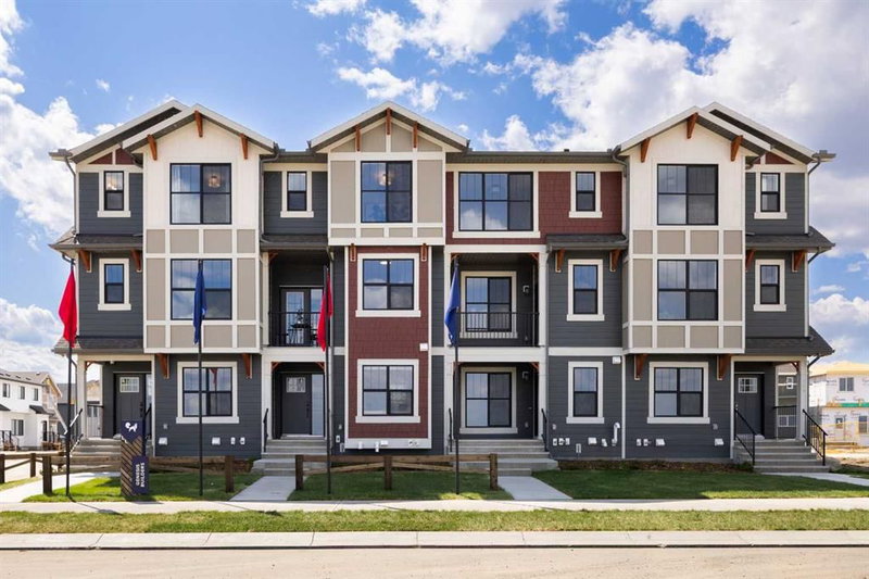 150 Wild Rose Way SE, Calgary, Alberta