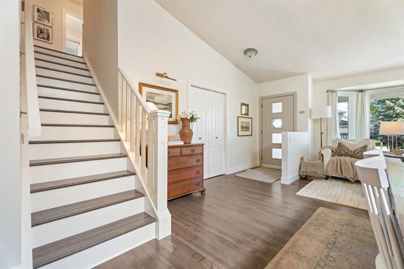 36 Sunvista Place SE, Sundance — interior photo 6