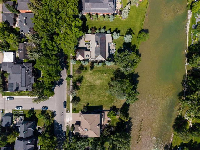 708 Riverdale Avenue SW