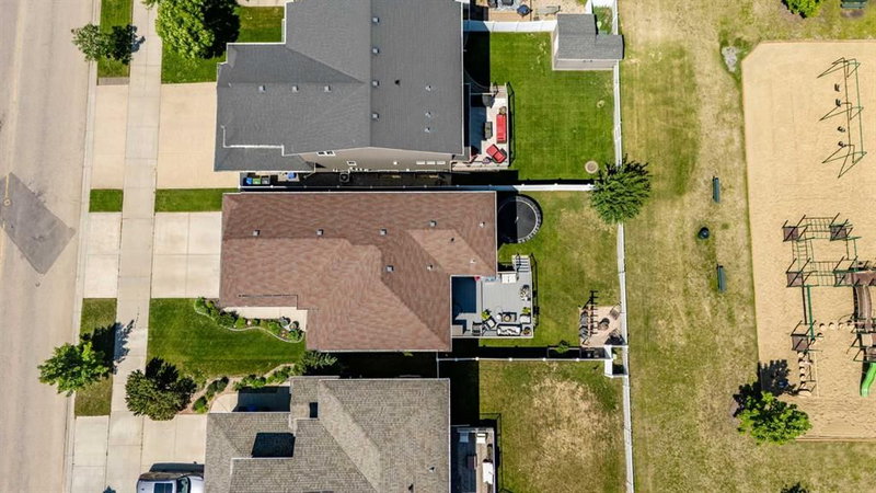 16 Viscount Drive S