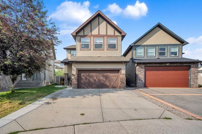 1182 Kingston Crescent SE