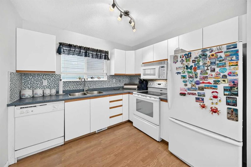57 San Diego Way NE, Monterey Park — interior photo 6