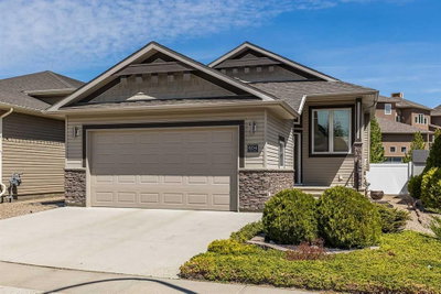 604 Vista Drive SE