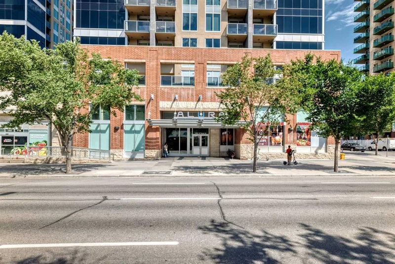 2203, 1320 1 Street SE, Beltline — interior photo