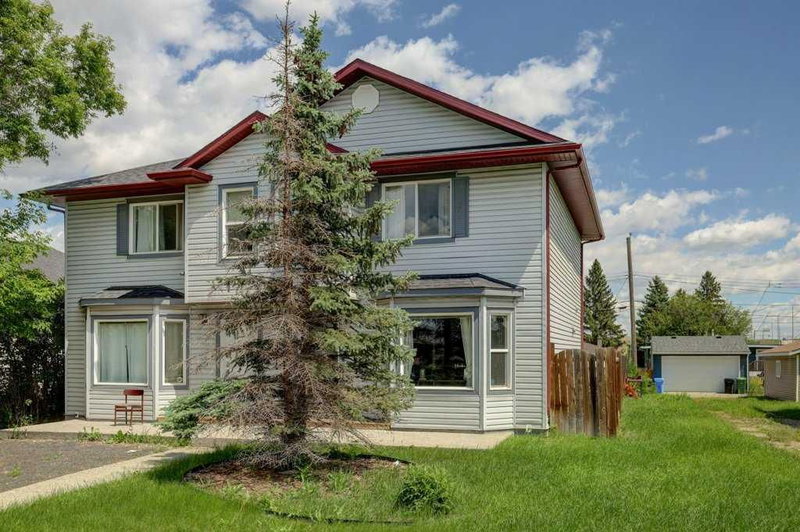 8034 24 Street SE, Calgary, Alberta
