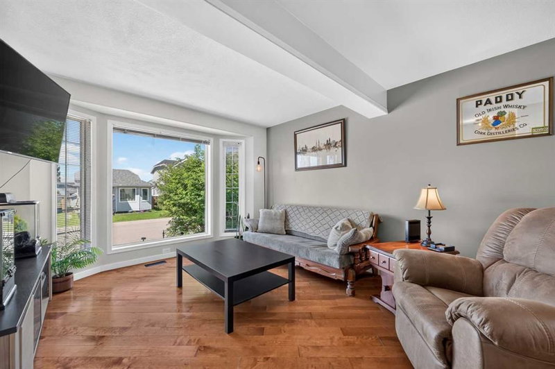 22 Rivercrest Way SE, Riverbend — interior photo