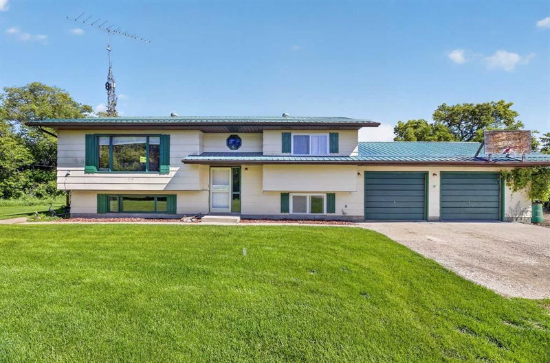 28224 Township Road 334, Rural Mountain View County, Alberta