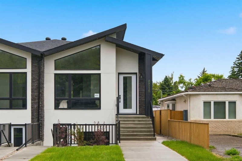 8518 33 Avenue NW, Calgary, Alberta