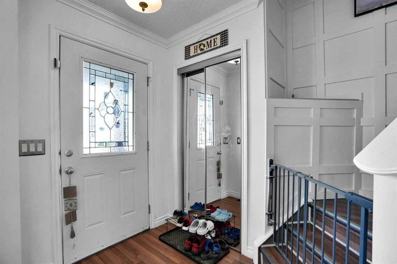 156 Saddlecrest Place NE, Saddle Ridge — interior photo 5