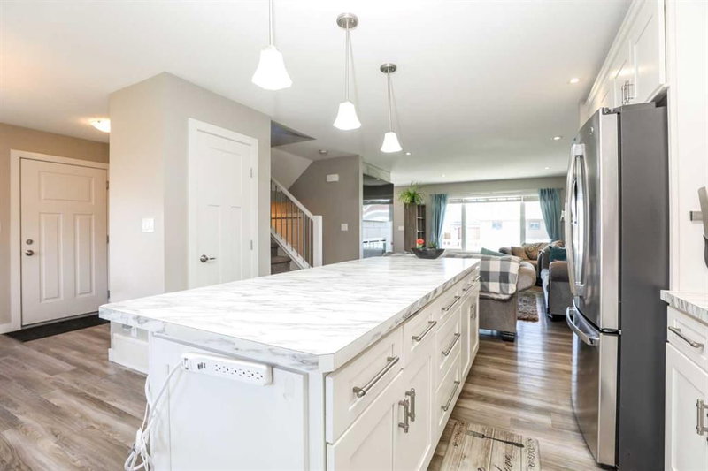 408 11B Street, Nobleford — listing photo 8