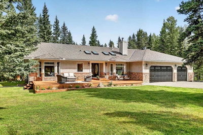 348 Wild Rose Close
