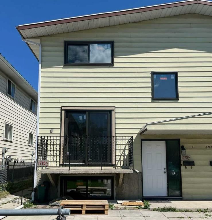 1715a 39 Street SE, Calgary, Alberta