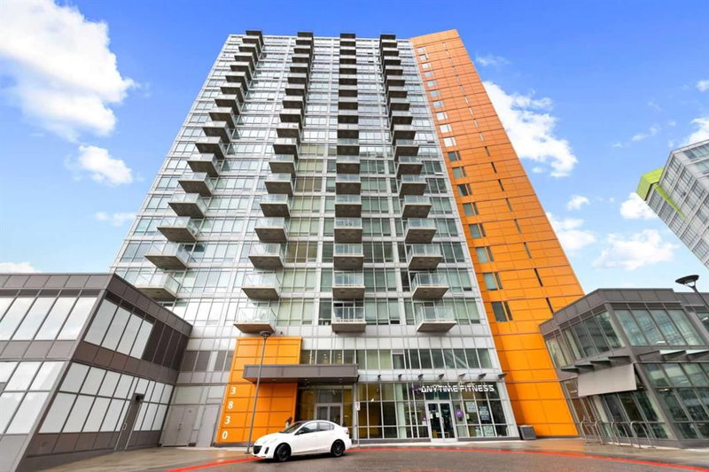 211 - 3830 Brentwood Road NW