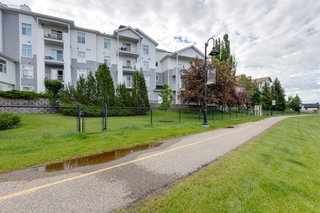 101 - 8 Country Village Bay NE