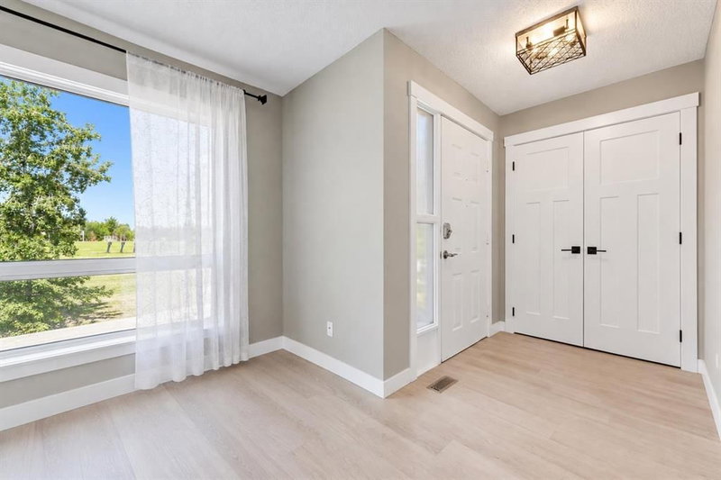 55 Sunbank Road SE, Sundance — interior photo 5