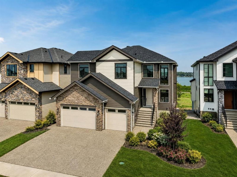 952 South Shore Terrace, Chestermere, Alberta