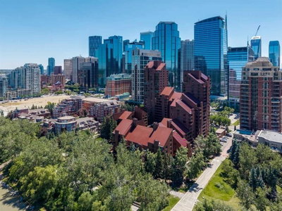 301H - 500 Eau Claire Avenue SW
