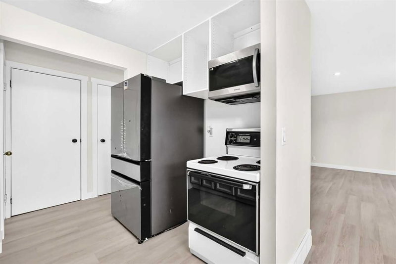 1, 6408 4 Street NE, Thorncliffe — interior photo 6