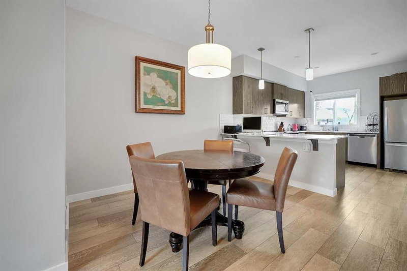 42 MIDTOWN Boulevard SW, Midtown — interior photo 6