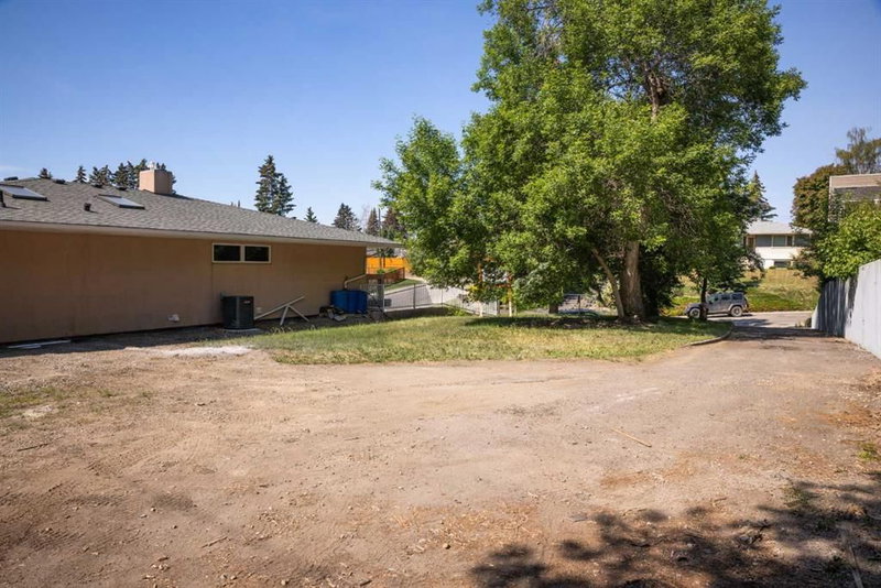 1308 17A Street NW, Hounsfield Heights/Briar Hill — interior photo 5
