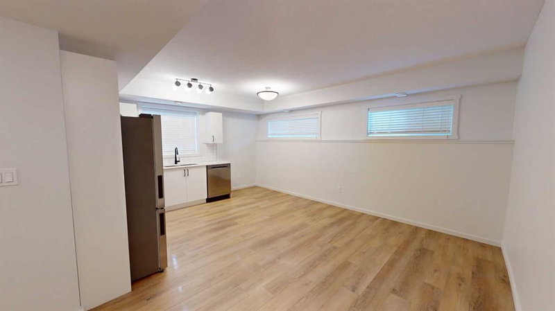 101 - 10101 105 Avenue