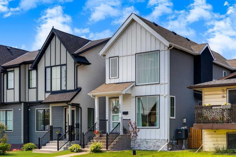 4629 72 Street NW, Calgary, Alberta