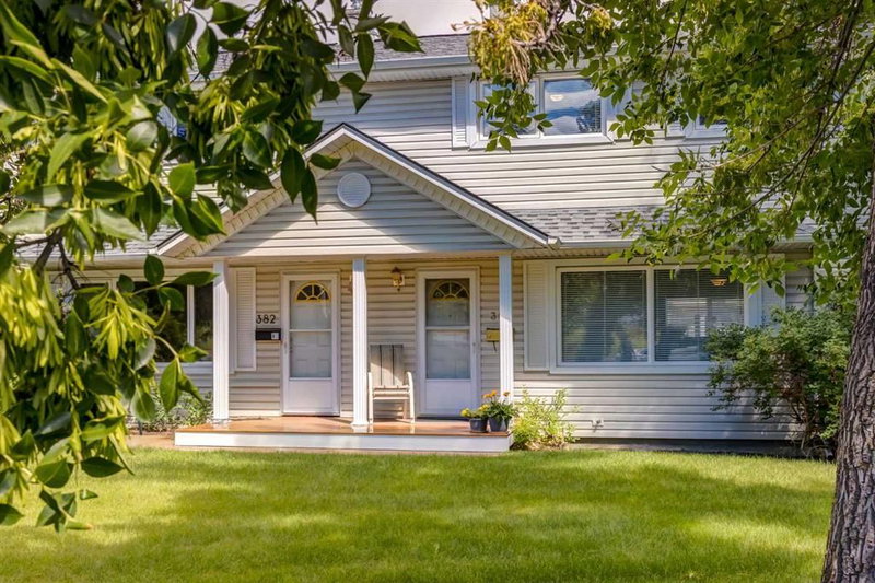 383 Killarney Glen Court SW