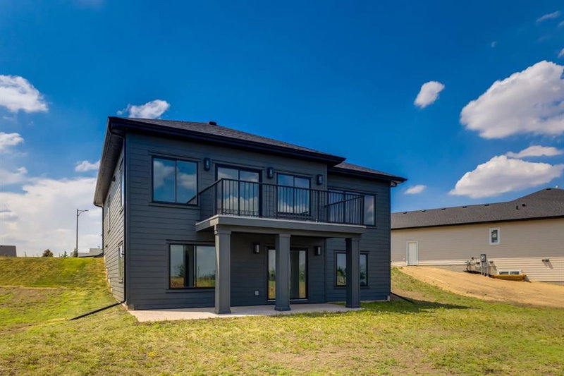 232 Red Tail Ridge SE, Redtail Rise — interior photo