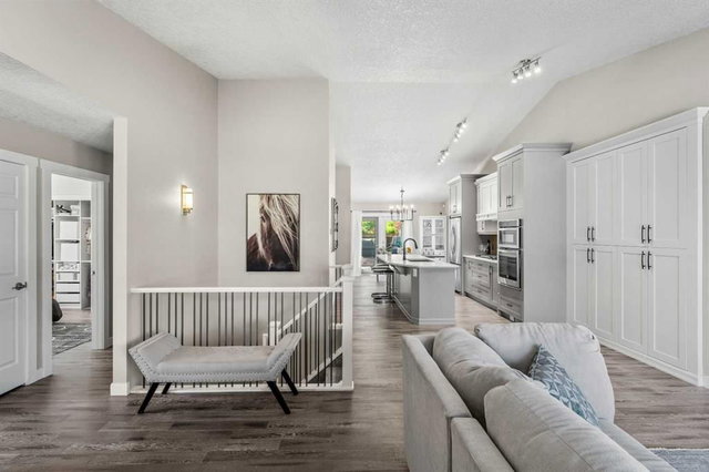 78 Edgevalley Close NW