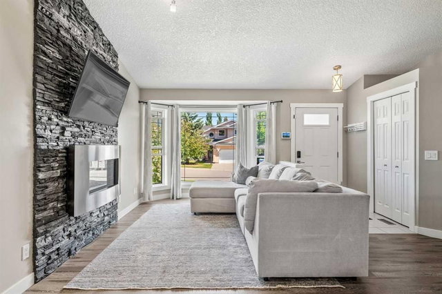 78 Edgevalley Close NW