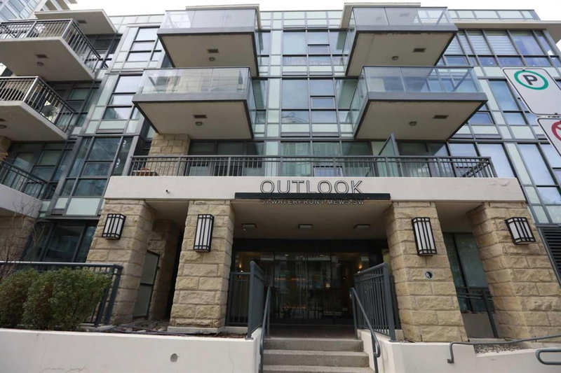 304 - 51 Waterfront Mews SW