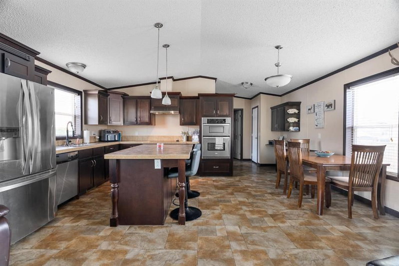 360 GRENFELL Crescent