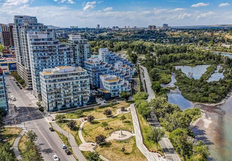 118 Waterfront Court SW #804, Calgary, Alberta