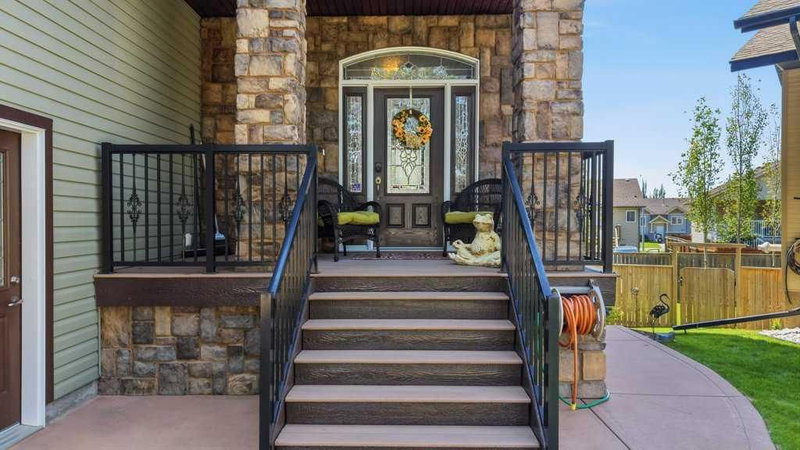 28 Oakdale Place