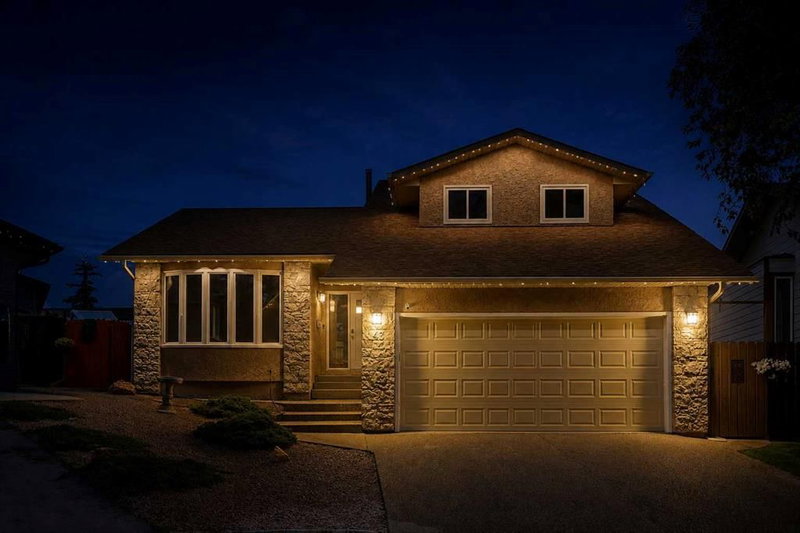 43 Beaconsfield Place NW, Calgary, Alberta