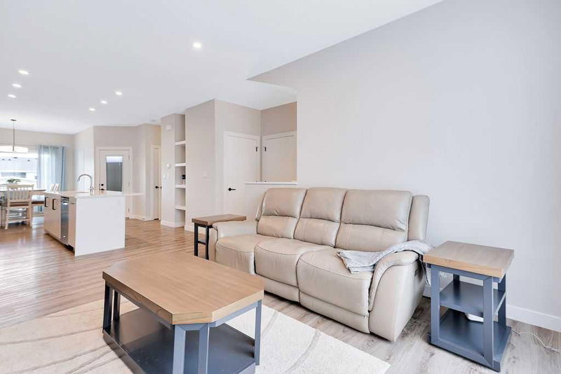 30 Evergreen Way, Evergreen — interior photo 6