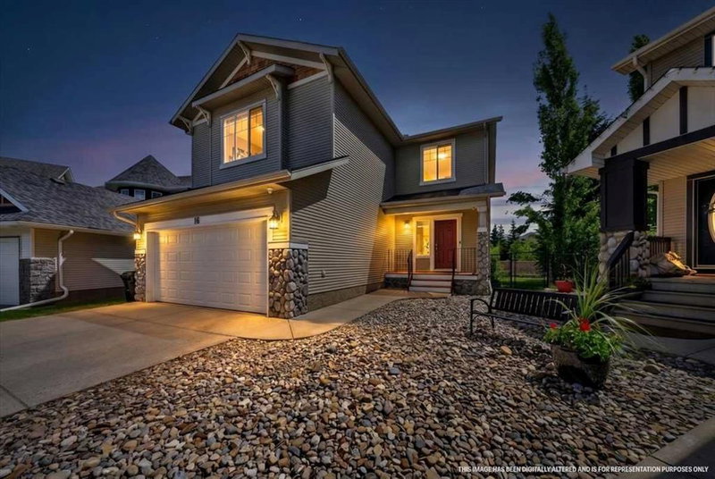 18 Cougarstone Bay SW, Cougar Ridge — photo 3