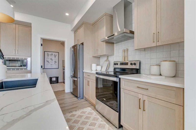 72 Southborough Square NE, Southbow Landing — interior photo
