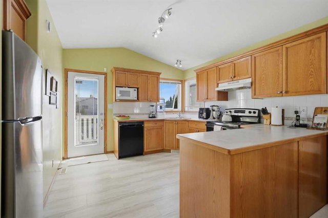 277 Deschner Close