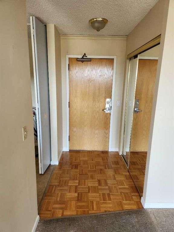 Apartment at 1806, 80 Point Mckay Crescent NW, Point McKay — listing photo