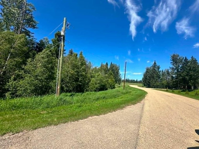 8 - 421041 Range Road 260