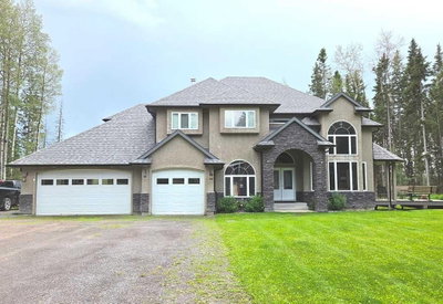 541 Clearwater Estates Crescent