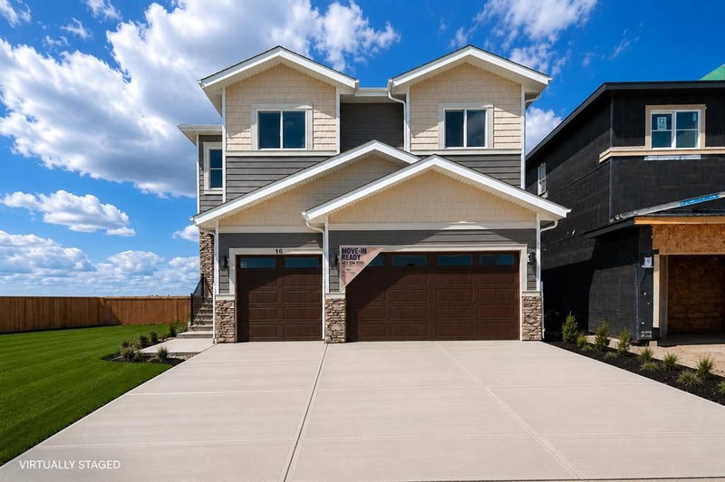 16 Waterford Place, Chestermere, Alberta